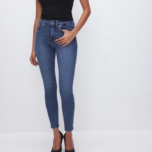 Good American Good Legs Crop Jeans
